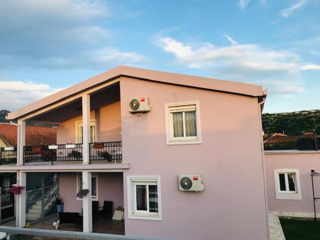 Apartman Mona Подгорица Экстерьер фото